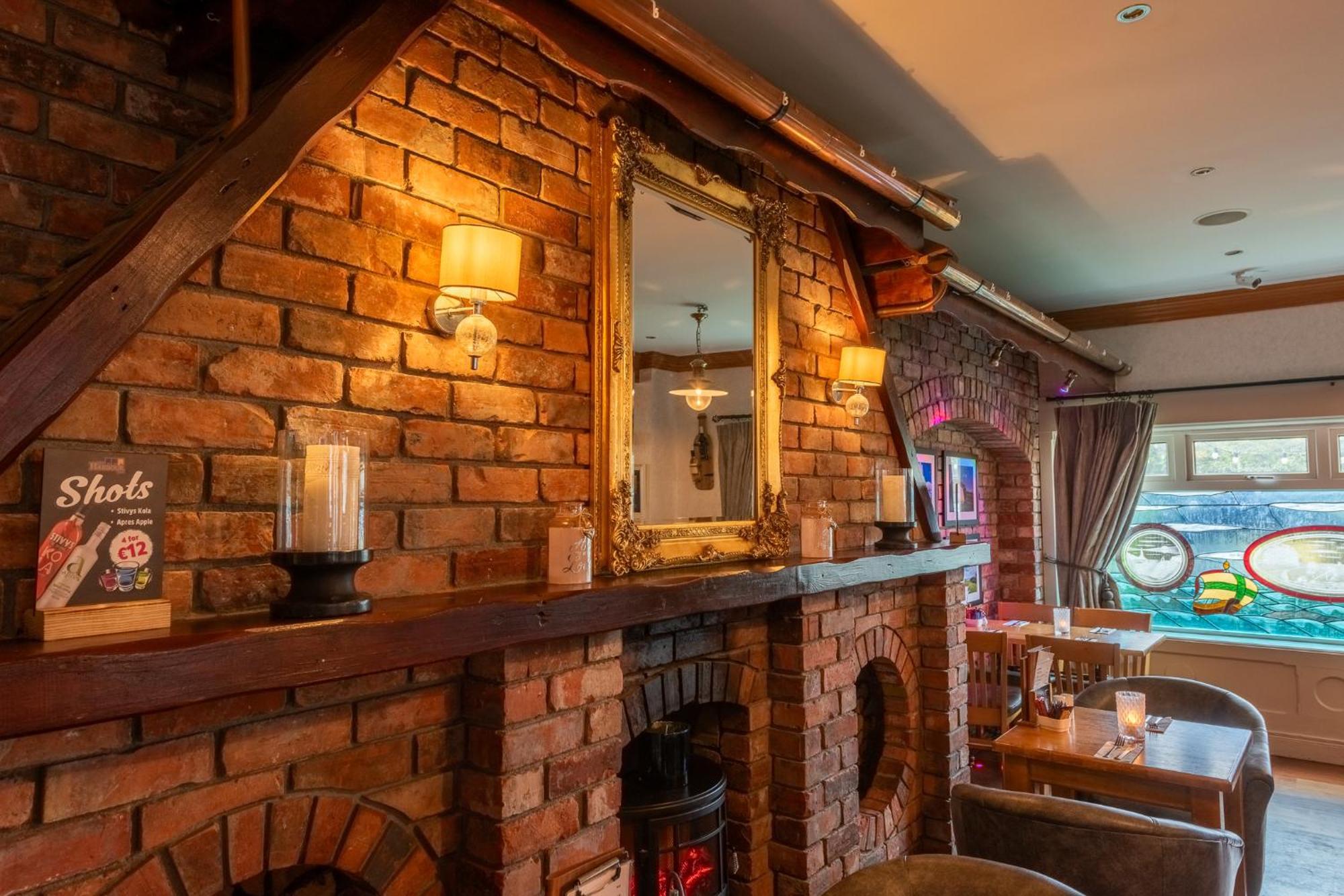 The Harbour Inn Buncrana Exterior photo