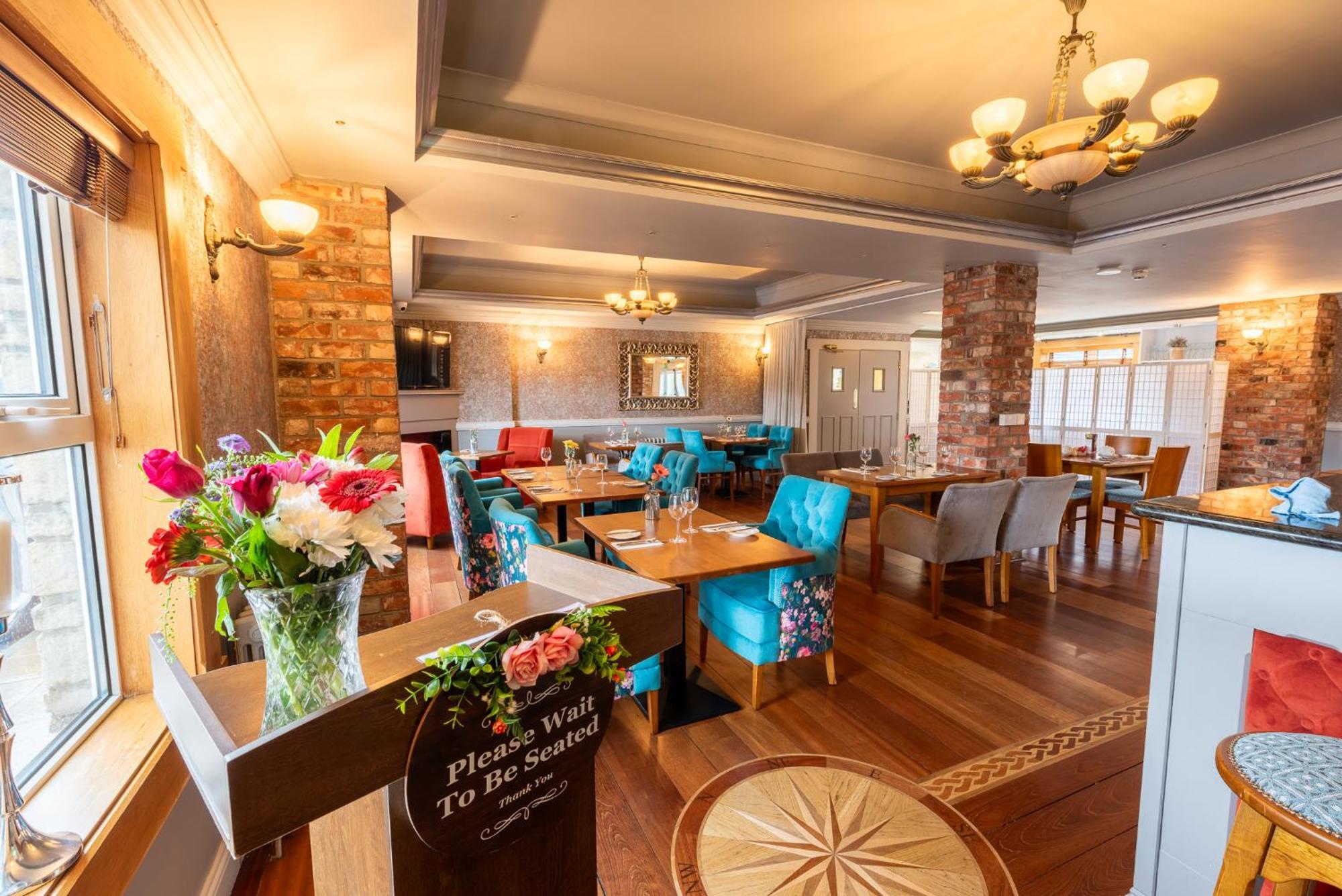 The Harbour Inn Buncrana Exterior photo