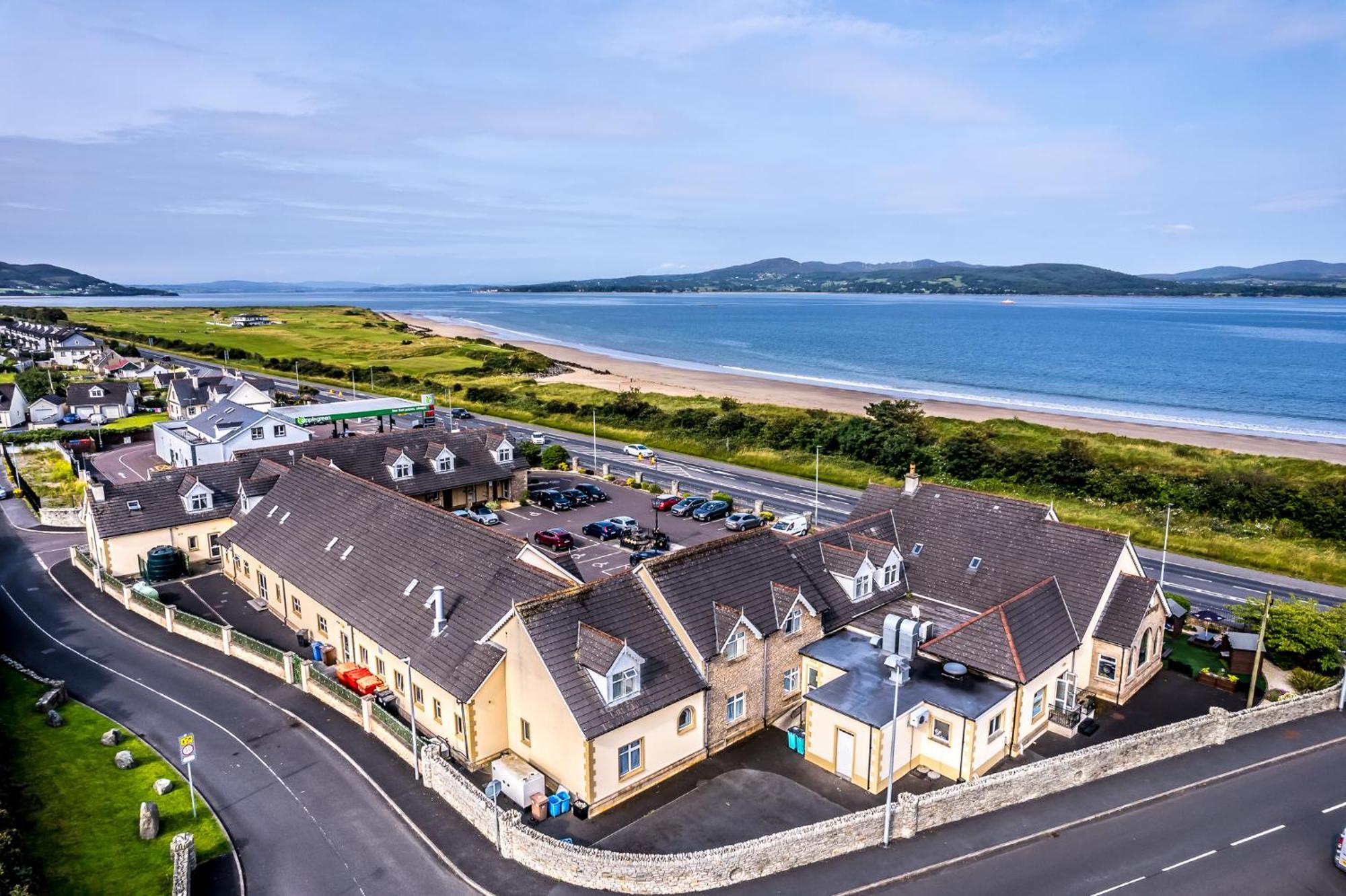 The Harbour Inn Buncrana Exterior photo