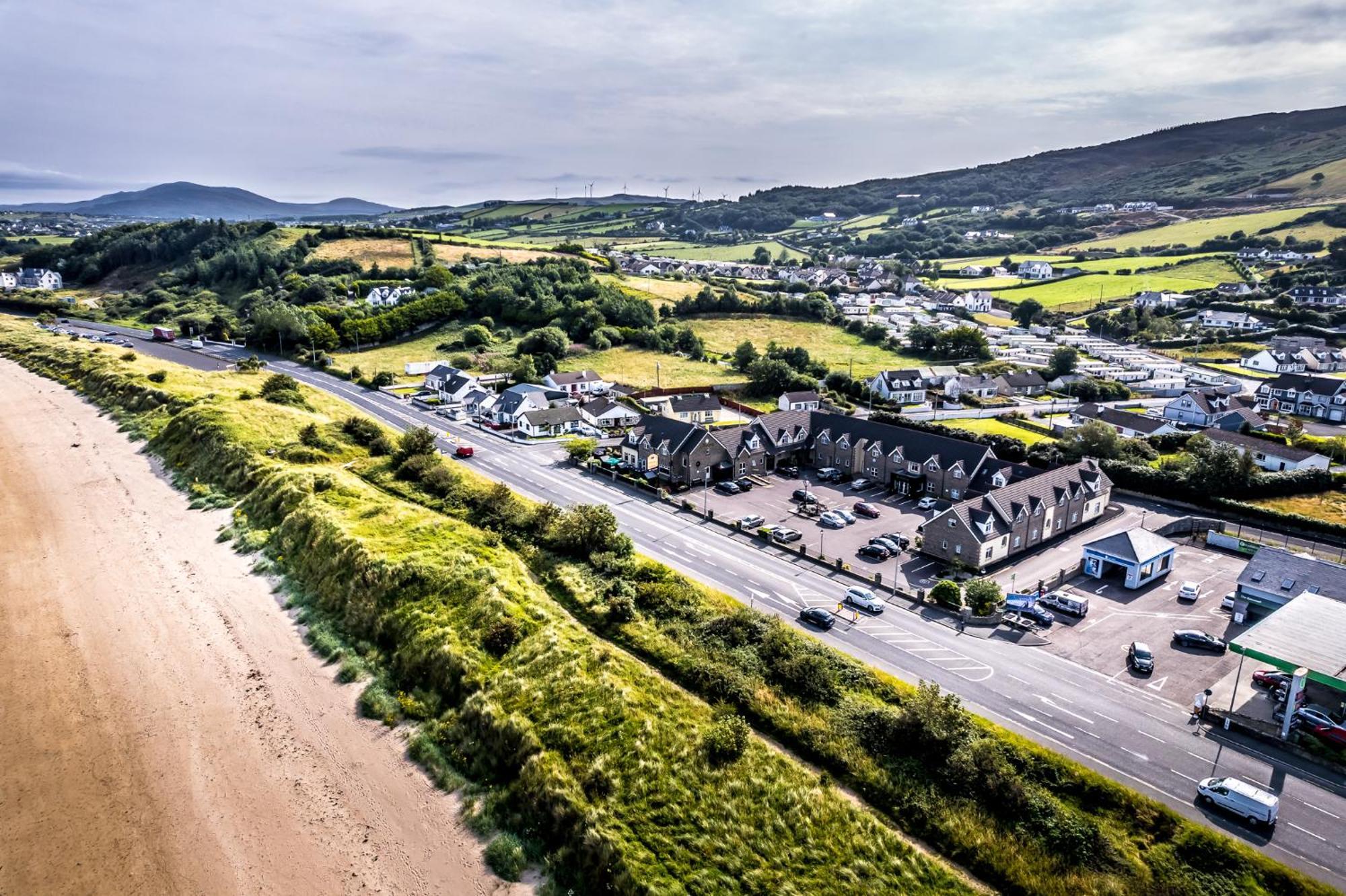 The Harbour Inn Buncrana Exterior photo